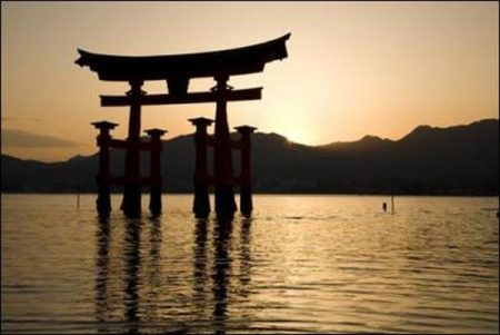 Japan: The Inland Sea and historical beauty spots