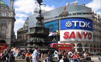London Calling: All About Picadilly Circus