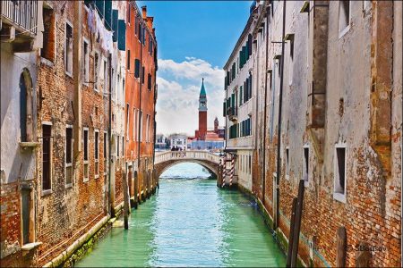 All About Venice Canals and Italian Gondolas