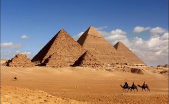 The Seven Wonders: The Pyramids of Giza