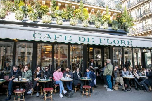 7 Best places for literature lovers in Paris - Café de Flore